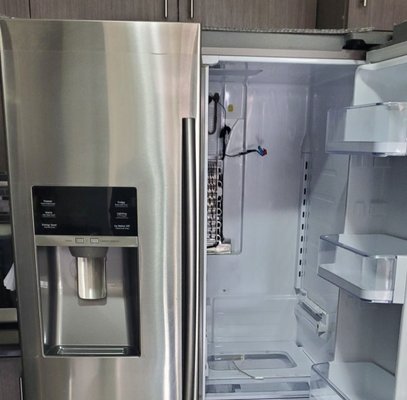 Refrigerator/Freezer Repair - MrCheck offers same-day dishwasher, fridge, microwave, wine cooler, washing machine, dryer, and other repair services. We service nearly all of New Hampshire and surrounding areas, call us today: 603-605-1249