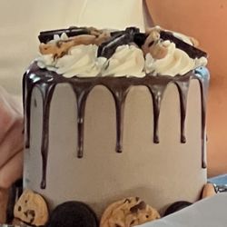 Dolly Cakes Cakery