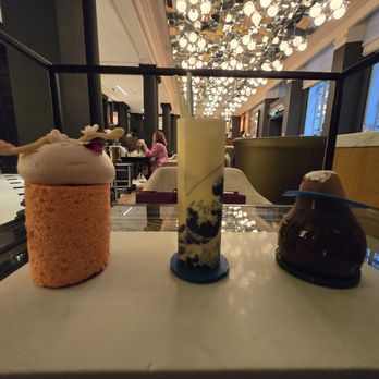 Mirror Room - Breakfast & Brunch Near Me - London, XGL