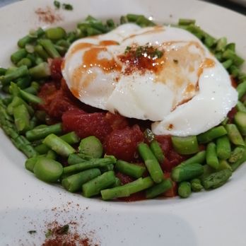 Goldy's Breakfast Bistro - Andalusian Eggs - Uncooked, raw asparagus adorns a hot mess. - Breakfast & Brunch Near Me - Boise, Idaho