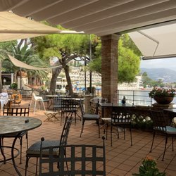 Hotel Villa Sant'andrea - Patio portion restaurant - breakfast & dinner.