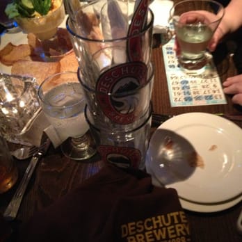 Emory's On Silver Lake - My boyfriend won BINGO! 4 Deschutes glasses and a tshirt! - Steakhouses Near Me - Everett, Washington Emory's On Silver Lake - My boyfriend won BINGO! 4 Deschutes glasses and a tshirt! - Steakhouses Near Me - Everett, Washington