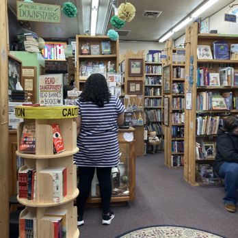 A Novel Idea Bookstore - Bookstores Near Me - Lincoln, Nebraska A Novel Idea Bookstore - Bookstores Near Me - Lincoln, Nebraska