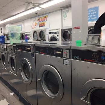 Launderland - Old machines but they seriously get the job done! - Laundromat Near Me - Santa Barbara, California Launderland - Old machines but they seriously get the job done! - Laundromat Near Me - Santa Barbara, California