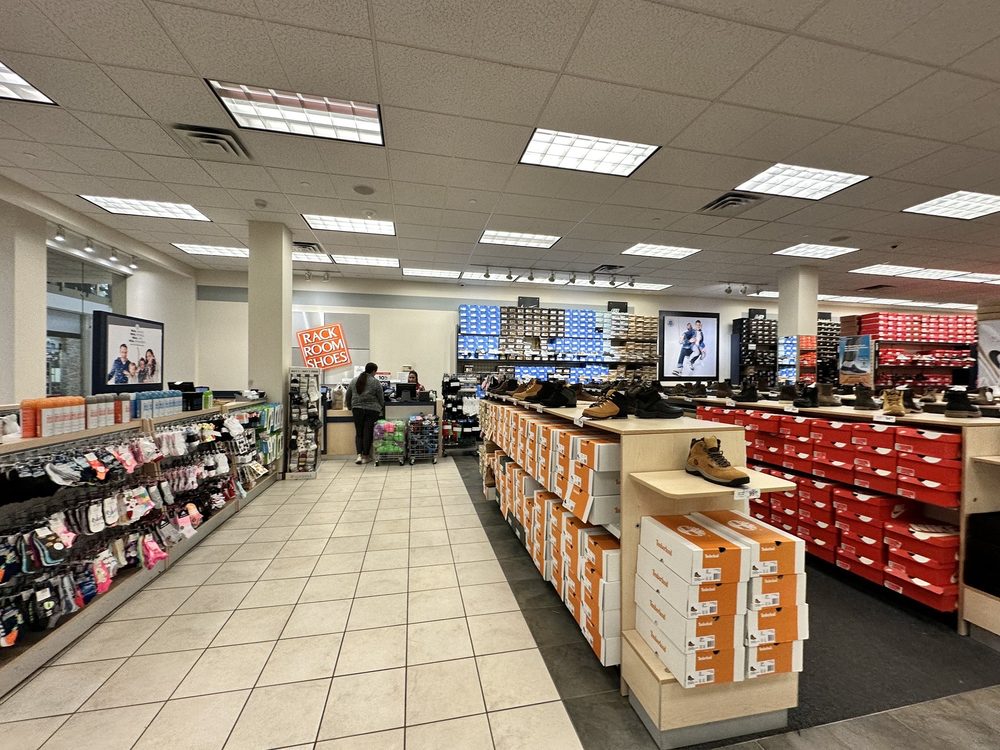 RACK ROOM SHOES Updated September 2024 12 Photos 2655 Richmond