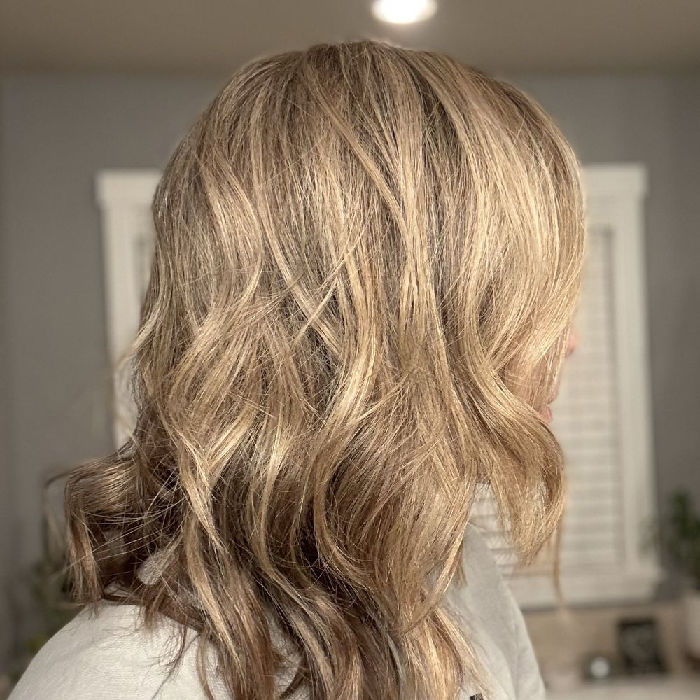 Azalea Jane Salon - Hair Salons Near Me - Corvallis, Oregon
