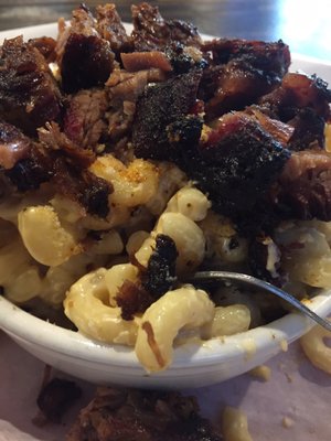 Big Hole BBQ Victor by null