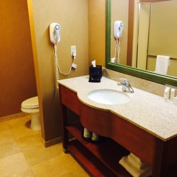 Hampton Inn Dover - Hotels Near Me - Dover, New Hampshire