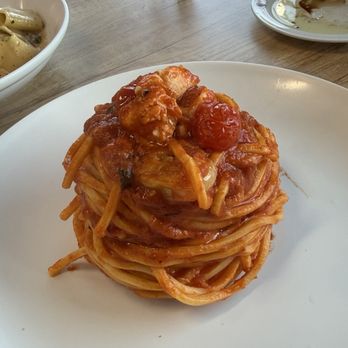 Pasta Sisters - salmon spaghetti - Delis Near Me - Los Angeles, California Pasta Sisters - salmon spaghetti - Delis Near Me - Los Angeles, California