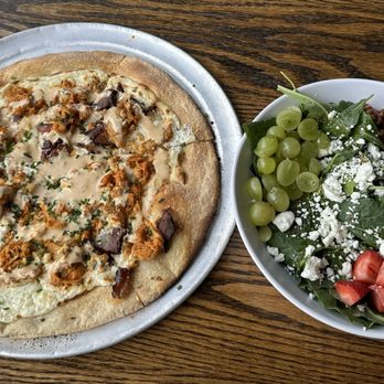 Peaceful Side Social - Buffalo Chicken Pizza & Spring Kale Salad - Breweries Near Me - Townsend, Tennessee