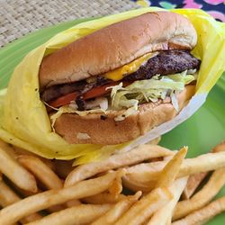Nico’s Burgers - Cheeseburger with everything.