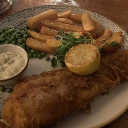 Fish, chips, and tartar sauce