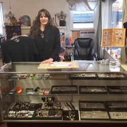 Rogue Valley Humane Society Thrift Store - Great jewelry, great bargains