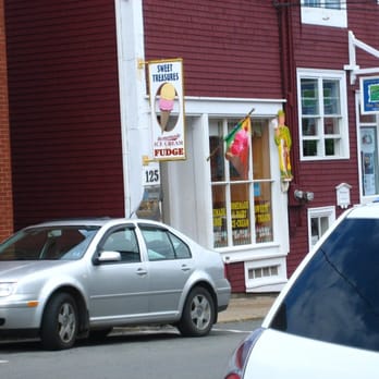 Sweet Treasures Confectionery - Ice Cream & Frozen Yogurt Near Me - Lunenburg, Nova Scotia Sweet Treasures Confectionery - Ice Cream & Frozen Yogurt Near Me - Lunenburg, Nova Scotia