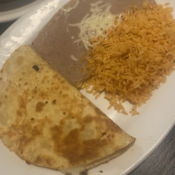 El Potro - Cheese quesadilla + side of beans and rice - Mexican Near Me - Orlando, Florida