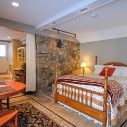 The White Rose Bed and Breakfast - Main sleeping and lounging area (I had my pro camera gear with me so decided to take some nice shots)