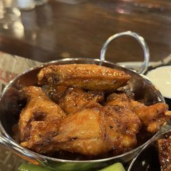 Wild Bills Sports Saloon - Wings