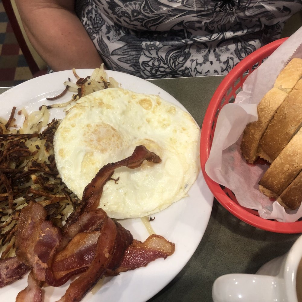 Annie's Cafe - Temecula - Breakfast & Brunch Near Me - Temecula, California Annie's Cafe - Temecula - Breakfast & Brunch Near Me - Temecula, California