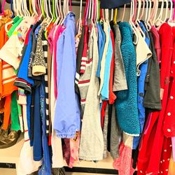 Reyoos Thrift Shop