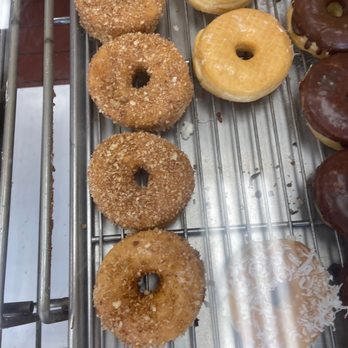 Royal Donuts - Donuts - Donuts Near Me - Pasadena, California Royal Donuts - Donuts - Donuts Near Me - Pasadena, California
