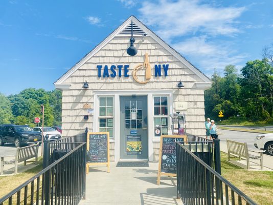 Taste NY Market at Todd Hill by null