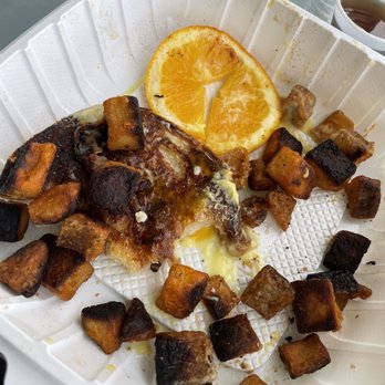 Eggs 'n Things - Waikiki Beach Eggspress - Burnt food - Breakfast & Brunch Near Me - Honolulu, Hawaii