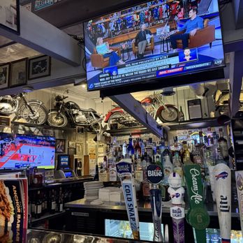 Anchor Bar - Bar view - Chicken Wings Near Me - Buffalo, New York
