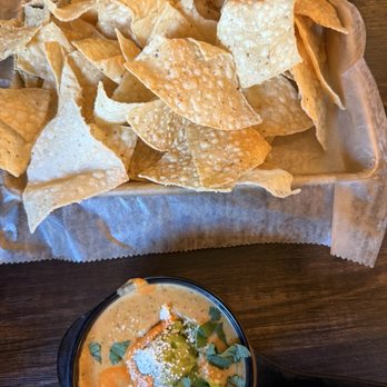 Torchy's Tacos - Queso & Chips (V) - 1/2 - Tacos Near Me - Winter Garden, Florida
