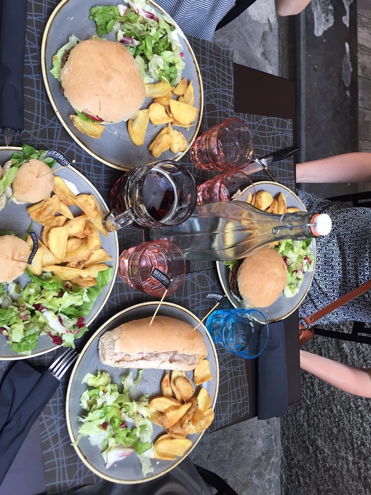 Beerbone BBQ Art Burger