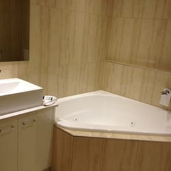 Ciloms Airport Lodge