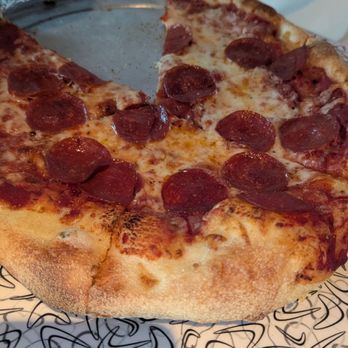 Bubba's 33 - Personal pizza - Burgers Near Me - Avon, Indiana