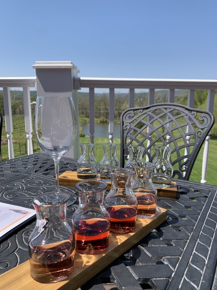 Social spots from Sunset Hills Vineyard