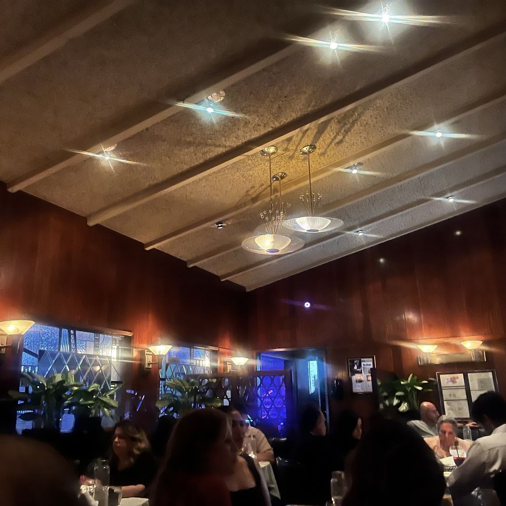 Dal Rae Restaurant - Malin Dining Room - Steakhouses Near Me - Pico Rivera, California Dal Rae Restaurant - Malin Dining Room - Steakhouses Near Me - Pico Rivera, California