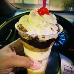 Peanut Butter Cup Sundae