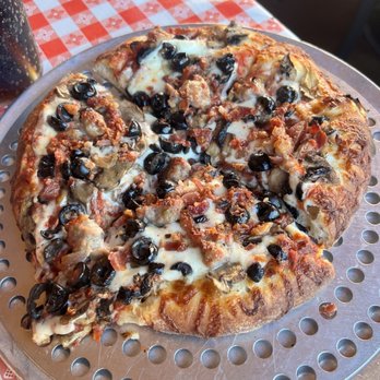 Gianni's Pizza - Mini custom pizza - Italian Near Me - Monterey, California Gianni's Pizza - Mini custom pizza - Italian Near Me - Monterey, California