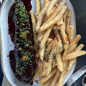 Dog & Deer Tavern - Steak frites - Bars Near Me - Stockton, New Jersey