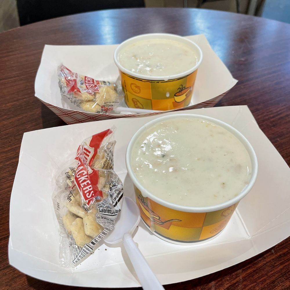 The Crab Station - Clam Chowder (very creamy & thick) - VN - Seafood Near Me - San Francisco, California The Crab Station - Clam Chowder (very creamy & thick) - VN - Seafood Near Me - San Francisco, California
