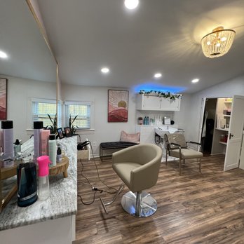 The Blonde House - Hair Salons Near Me - Huntsville, Alabama The Blonde House - Hair Salons Near Me - Huntsville, Alabama