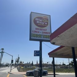 Big Rays Drive In - Fast food