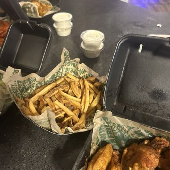 Wingstop - Chicken Wings Near Me - Mt. Washington, Kentucky Wingstop - Chicken Wings Near Me - Mt. Washington, Kentucky
