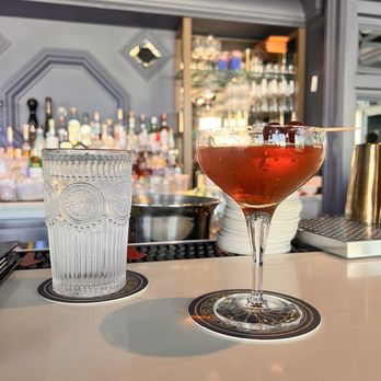 Fiat Lux - Manhattan - Bars Near Me - Charleston, South Carolina Fiat Lux - Manhattan - Bars Near Me - Charleston, South Carolina