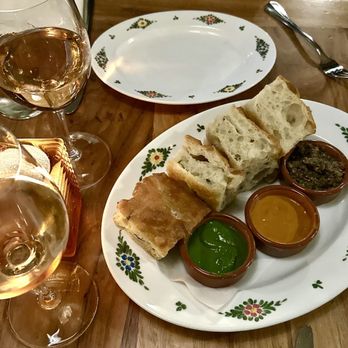 Osteria Morini - Focaccia - Italian Near Me - Washington, DC, District of Columbia