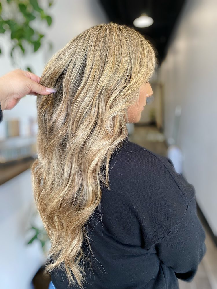 BLONDMEVANESSA 40 Photos 2411 S Union St, Kennewick, Washington