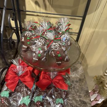 La Rue du Chocolat - Gingerbread - Chocolatiers & Shops Near Me - Laguna Beach, California La Rue du Chocolat - Gingerbread - Chocolatiers & Shops Near Me - Laguna Beach, California