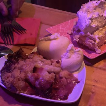 Pie Bar - Coconut pietini, desert island pie, coconut cream pie - Cocktail Bars Near Me - Seattle, Washington Pie Bar - Coconut pietini, desert island pie, coconut cream pie - Cocktail Bars Near Me - Seattle, Washington