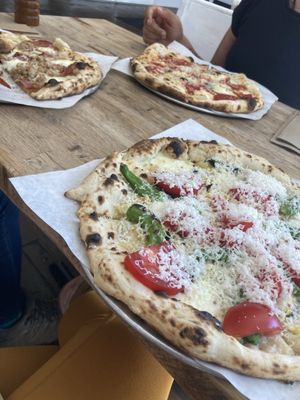 Nonavo Pizza by null