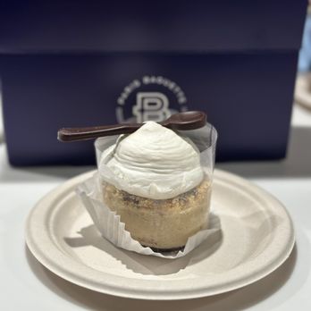Paris Baguette - Tiramisu Mascarpone Cheesecake - Coffee & Tea Near Me - Irvine, California Paris Baguette - Tiramisu Mascarpone Cheesecake - Coffee & Tea Near Me - Irvine, California