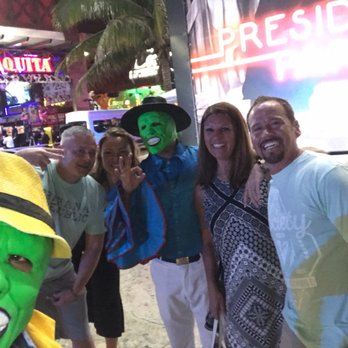 Coco Bongo - Fun with characters - Dance Clubs Near Me - Cancún, ROO Coco Bongo - Fun with characters - Dance Clubs Near Me - Cancún, ROO