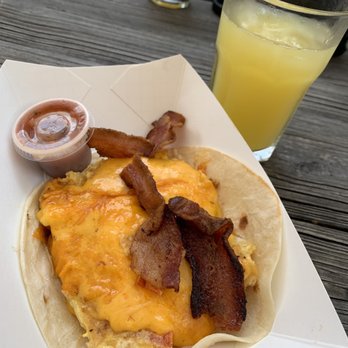 Twisted Texas Tour - Maria's Migas and mimosas - Beer Tours Near Me