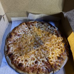 Dandea's Deli & Food Mart - 10" Small Cheese Pizza
